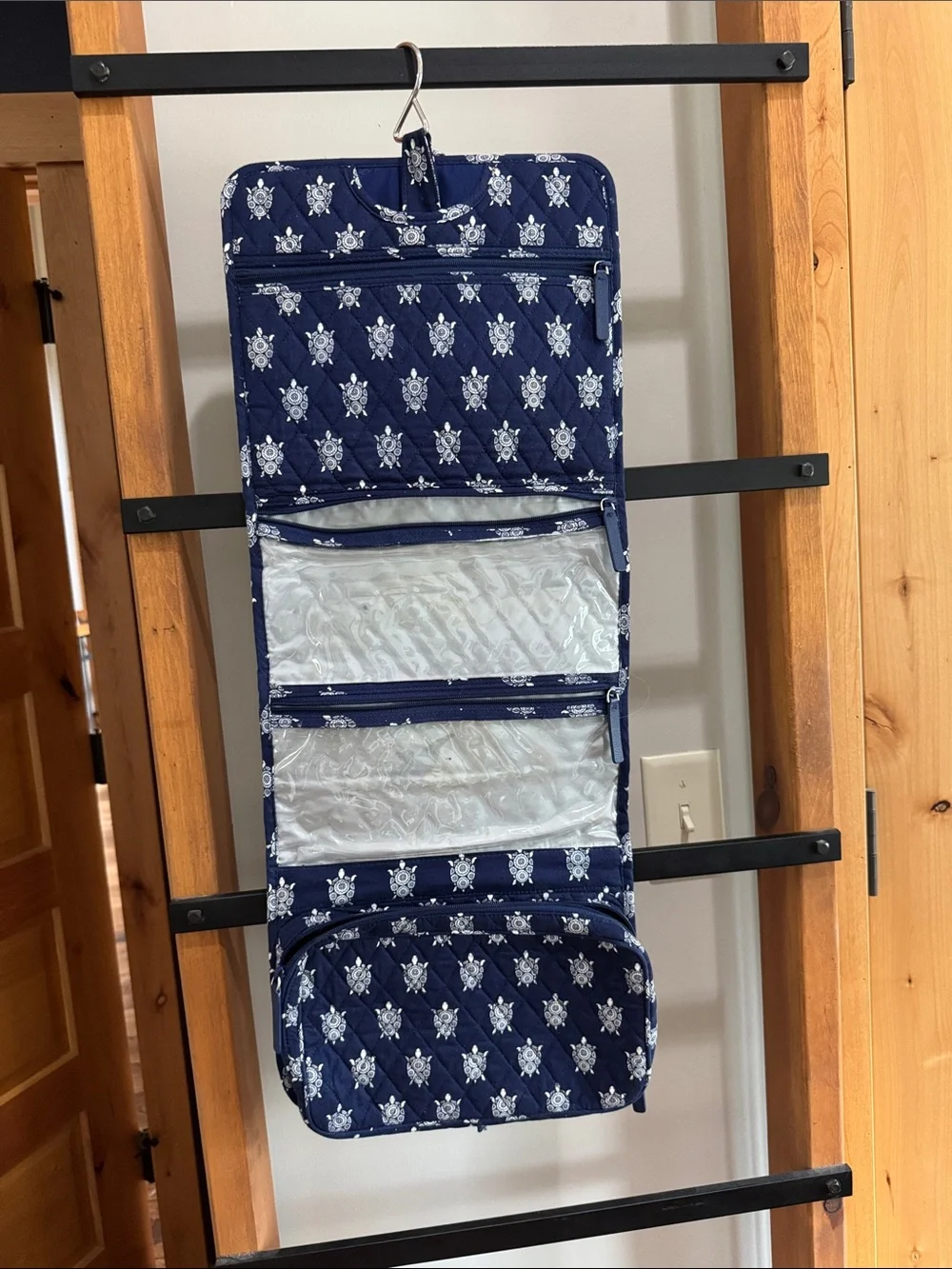 Vera Bradley Navy Blue & White Hanging Travel Organizer
